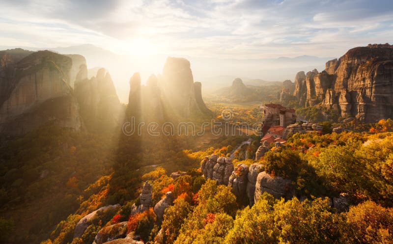 Roches de Meteora en Grèce photos stock