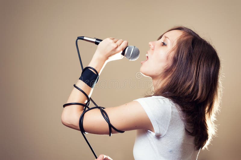 Guest vocalist hi-res stock photography and images - Alamy