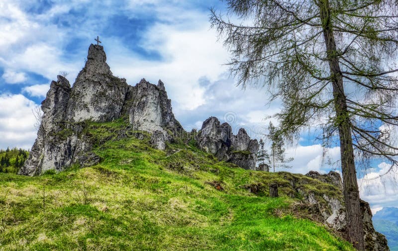 Skalní útvar v obci Komjatná - Slovensko