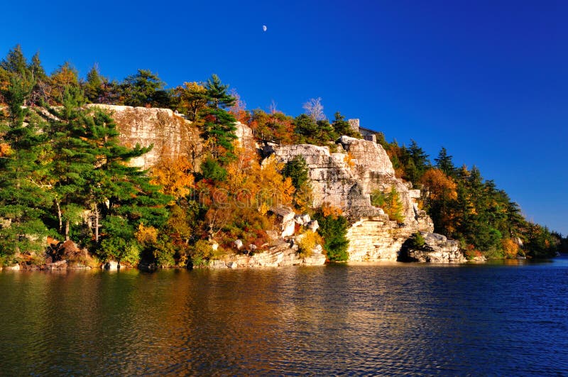 Lake Minnewaska stock photo. Image of foliage, colors 34127736