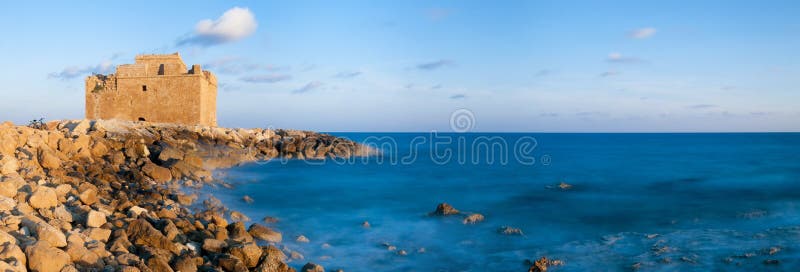 rockera paphos cyprus royaltyfria bilder rockera paphos cyprus royaltyfria bilder