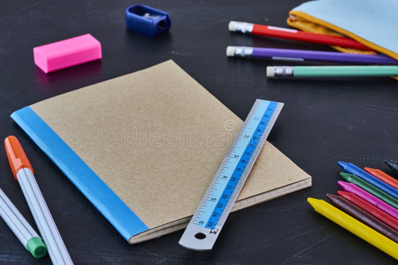 Rocket fez fontes extraescolares imagem de stock royalty free