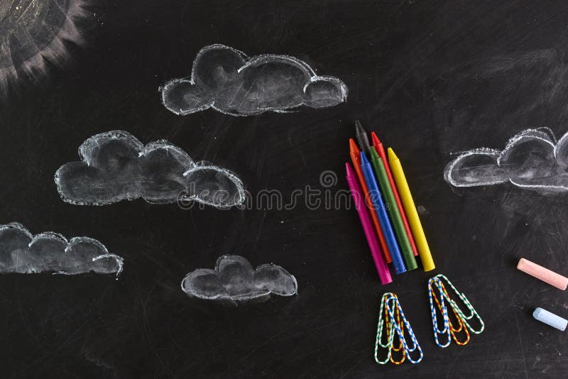 Rocket fez fora dos pastéis foto de stock royalty free