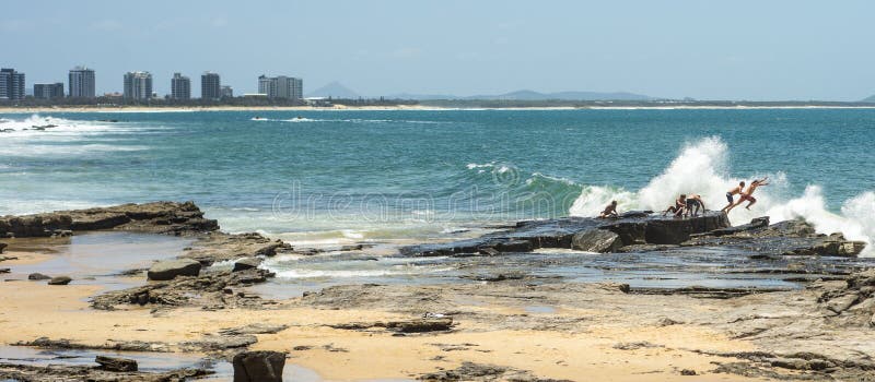 Rockowy Skokowy Maloolaba światła słonecznego wybrzeże Queensland zdjęcie royalty free Rockowy Skokowy Maloolaba światła słonecznego wybrzeże Queensland zdjęcie royalty free