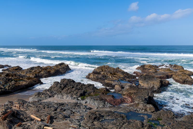 Rocky coastline of the Pacific Ocean at Yachats, Oregon, USA