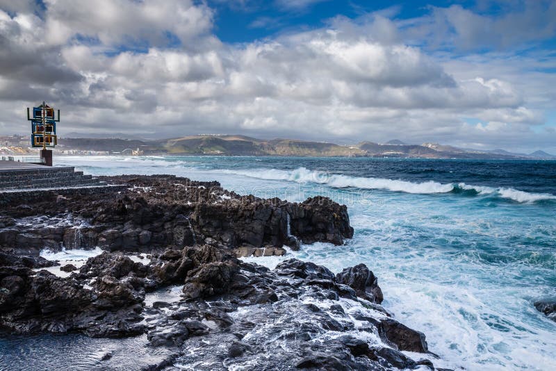 Rocky Seashore - Las Palmas, Gran Canaria, Spanien stockbilder Rocky Seashore - Las Palmas, Gran Canaria, Spanien stockbilder