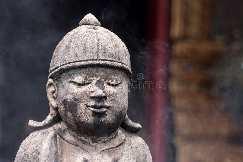 Rocznik betonowe statuy w Wacie Chai Mongkon - Buddyjska świątynia, obraz royalty free Rocznik betonowe statuy w Wacie Chai Mongkon - Buddyjska świątynia, obraz royalty free