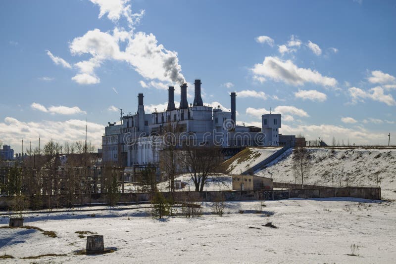 ?rodkowy ogrzewania ro?liny w?adzy thermal Dzia?anie wizerunek zdjęcie stock ?rodkowy ogrzewania ro?liny w?adzy thermal Dzia?anie wizerunek zdjęcie stock