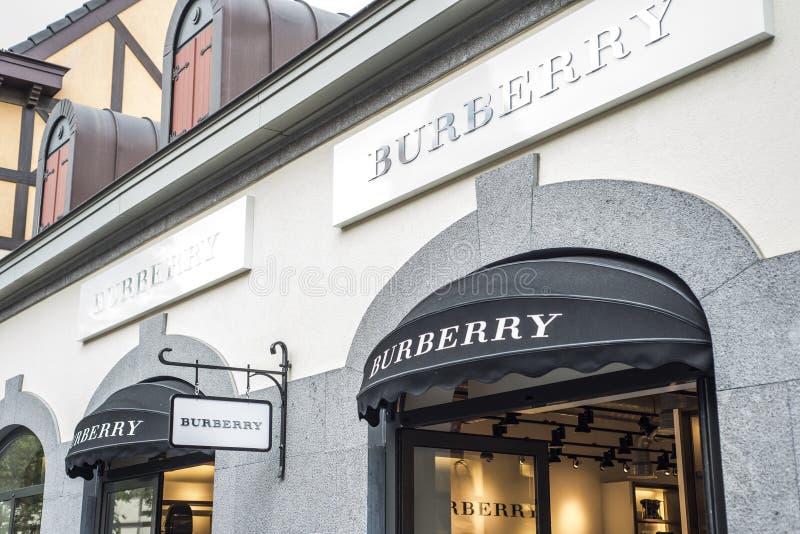 Roermond Netherlands 07.05.2017 Logo Of The Burberry Store In The Mc Arthur Glen Designer Outlet ...