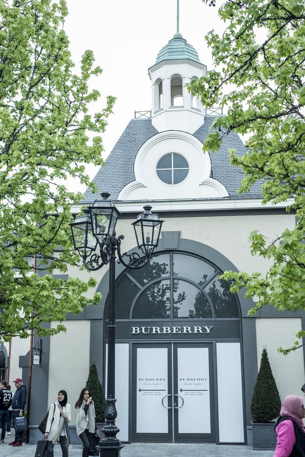 Roermond Netherlands 07.05.2017 Logo Of The Burberry Store In The Mc Arthur Glen Designer Outlet ...