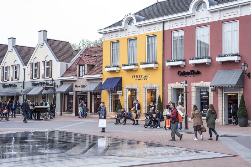 roermond outlet center dsquared