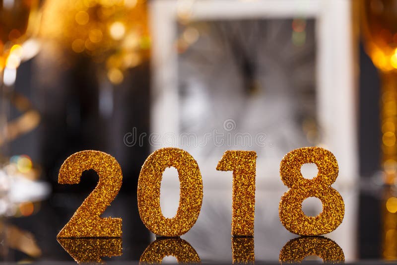 2018 rok złote postacie zdjęcia royalty free 2018 rok złote postacie zdjęcia royalty free