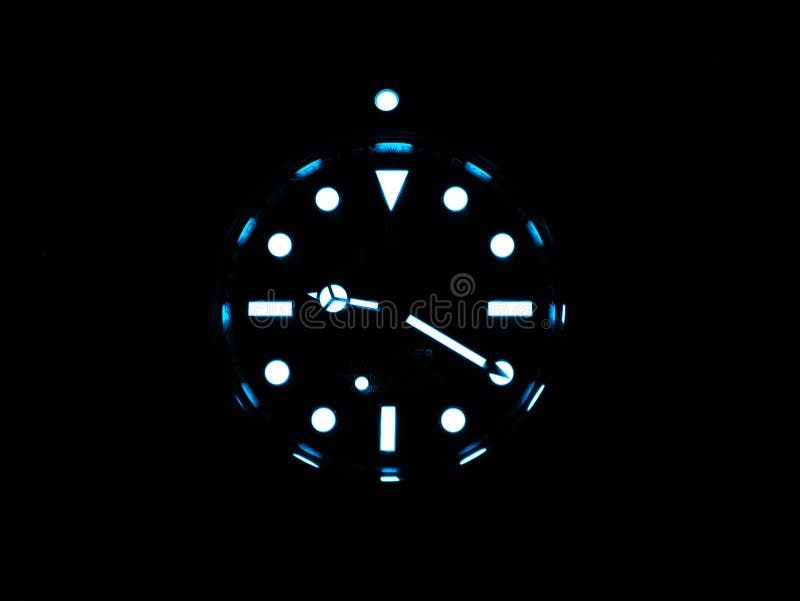 rolex submariner glow in dark