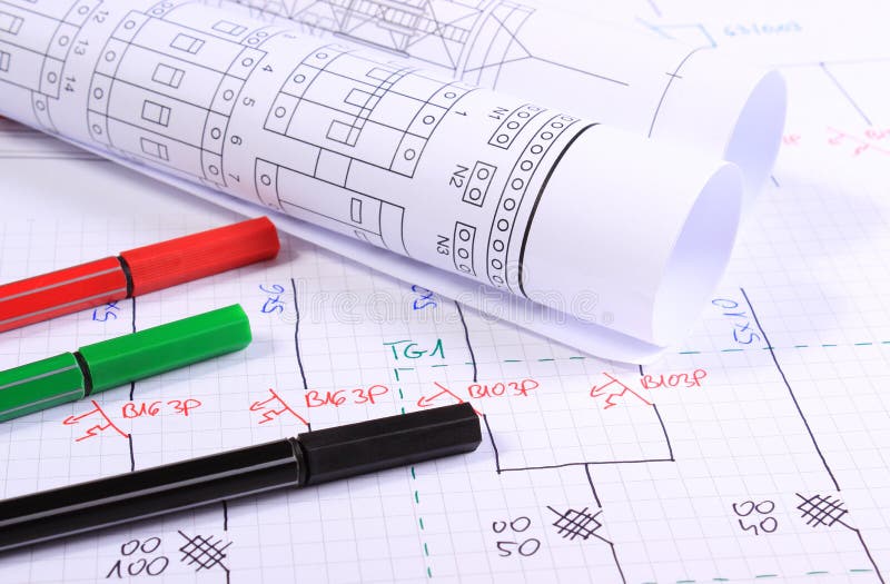 Rolls de diagramas y de accesorios eléctricos para dibujar imagen de archivo libre de regalías Rolls de diagramas y de accesorios eléctricos para dibujar imagen de archivo libre de regalías