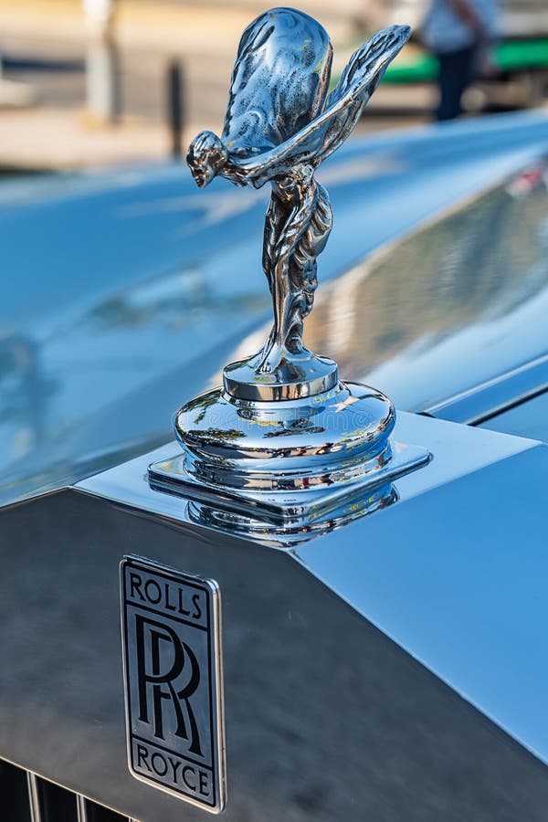 Rolls Royce `Spirit of Ecstasy` Hood Ornament Editorial Photo - Image of  angel, hood: 135383026
