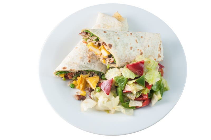 Rolo ou torcido de paneer indiano com salada em chapati foto de stock royalty free