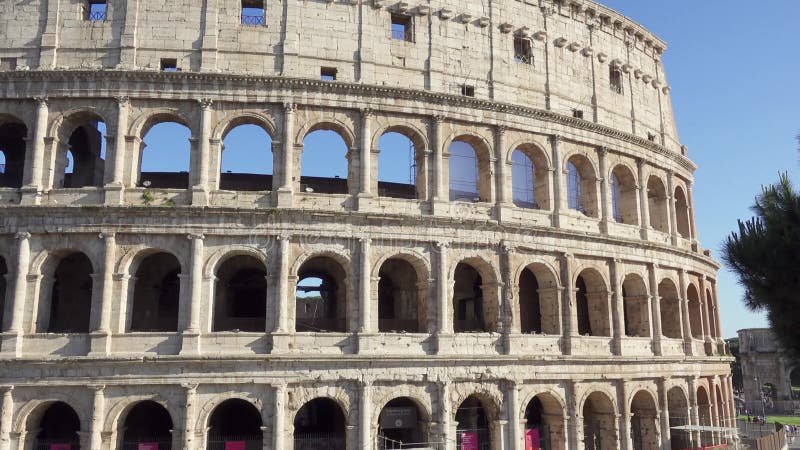 ROM, ITALIEN - CIRCA im Mai 2018: Berühmte Anziehungskraft Colosseum in Rom Kolosseum in der Hauptstadt von Italien