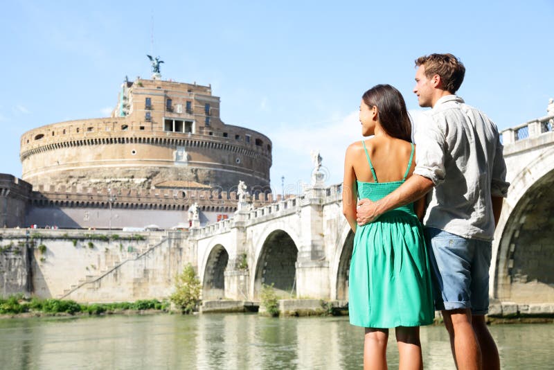 Rom-Reisetouristen durch Castel Sant ' Angelo