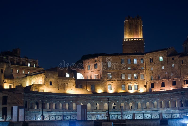 Roma por noche imágenes de archivo libres de regalías Roma por noche imágenes de archivo libres de regalías