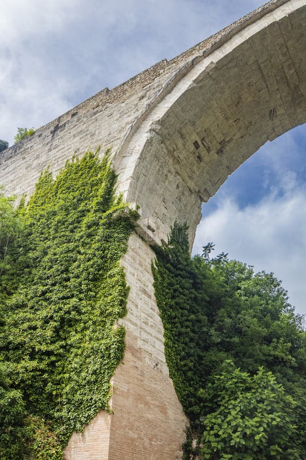 the Roman arch bridge of Augustus