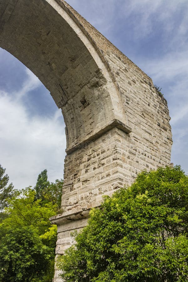 the Roman arch bridge of Augustus