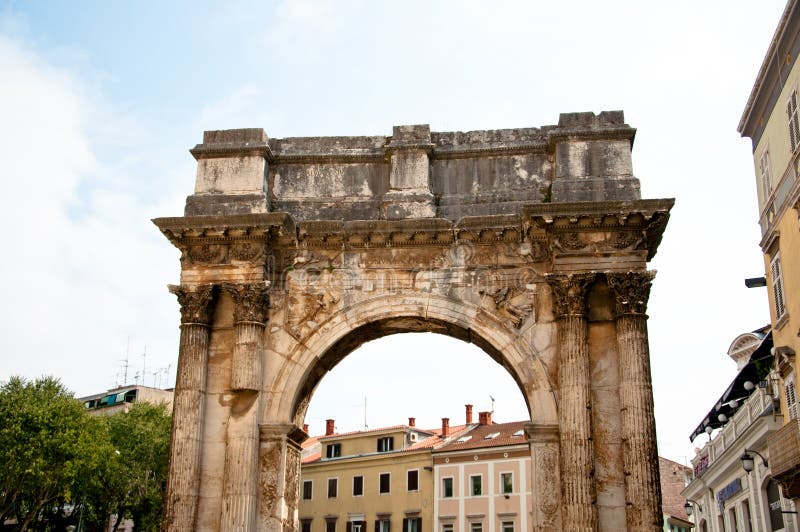 Roman arch monument in the city of Pula