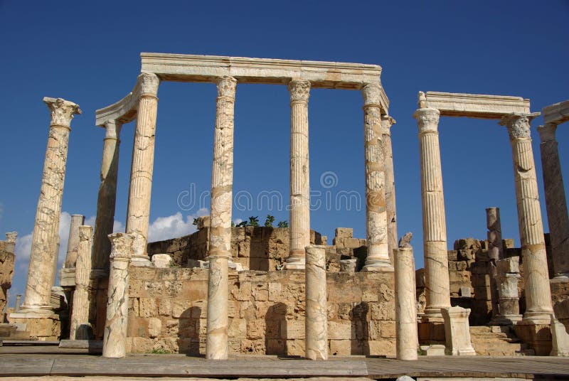 Roman columns, Libya