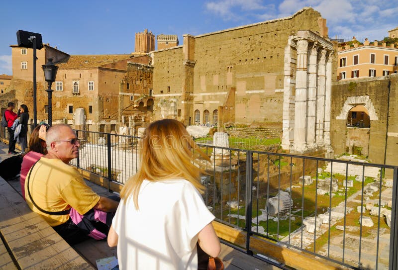 Roman Forum, centro histórico del ` s de Roma, Italia fotografía de archivo Roman Forum, centro histórico del ` s de Roma, Italia fotografía de archivo
