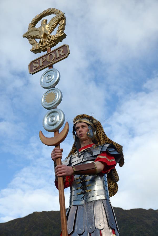 Roman standard bearer editorial photo. Image of battle 42741806