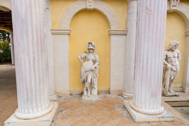 Roman statues stock image. Image of religion, culture 138213883