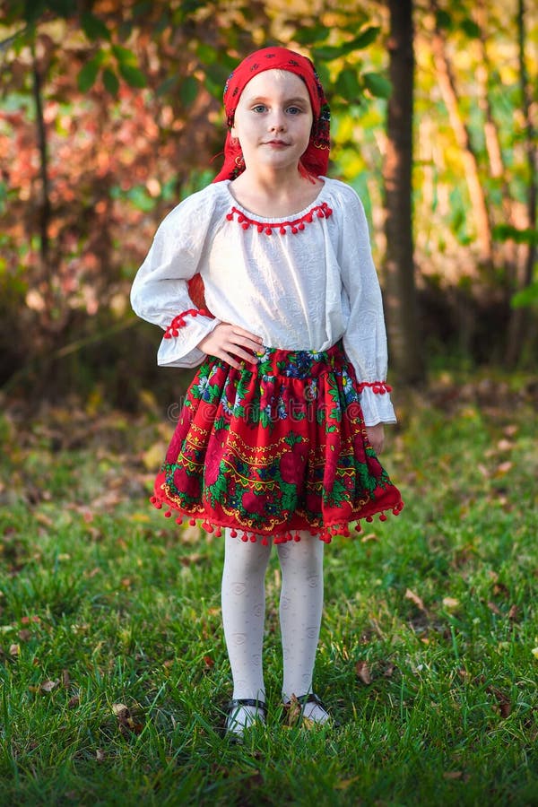 Maramures Romanian Traditional Girl Editorial Image - Image of farm ...