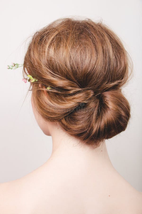 24 Romantic Bridal Updos & Wedding Hairstyles