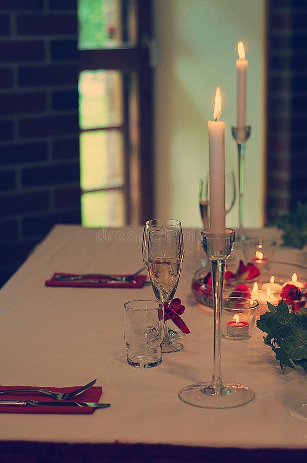 148 Romantic Dinner Candle Light Flowers Champagne Stock Photos Free