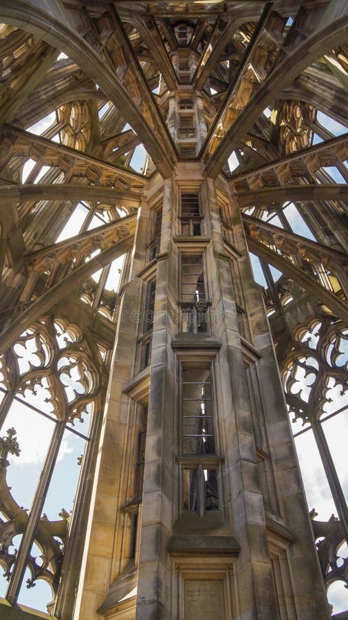 Close up of middle column of ulm minster tower