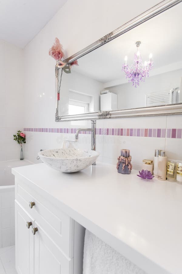 Romantisches Retro Badezimmer Stockbild Bild Von Badezimmer Retro 78463485