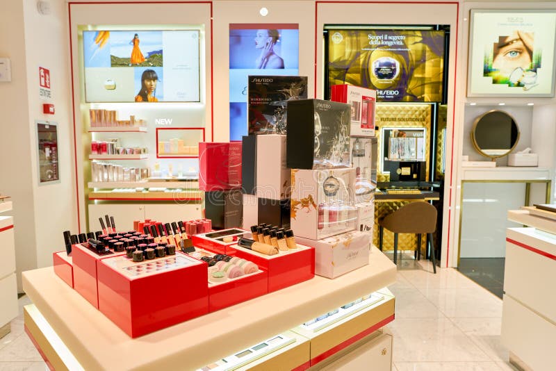 Shiseido editorial stock photo. Image of retailer, retail - 121469138