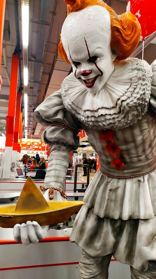 A child cosplaying Pennywise takes a photo with another cosplayer using the  same costume during the, Stock Photo, Picture And Rights Managed Image.  Pic. UIG-1059-48-CHP-SOFA2021-D3-20211016013