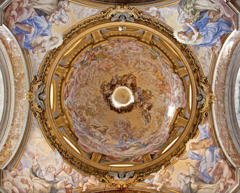 Rome - zijkoepel van basiliek Di Santa Sabina stock fotografie Rome - zijkoepel van basiliek Di Santa Sabina stock fotografie