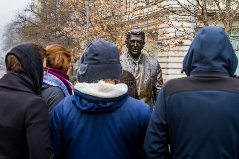 Ronald Reagan Statue i Budapest royaltyfria bilder Ronald Reagan Statue i Budapest royaltyfria bilder