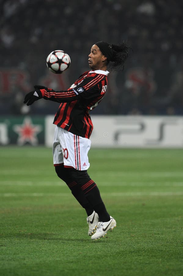 Ronaldinho hi-res stock photography and images - Alamy