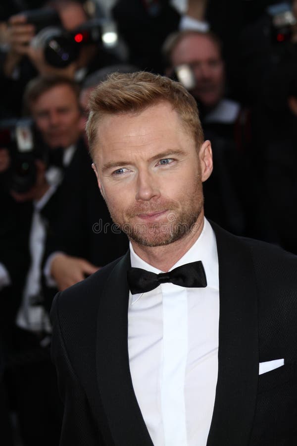 Video: Ronan Keating admits he wants Gary Barlow's seat on the X Factor -  Daily Record