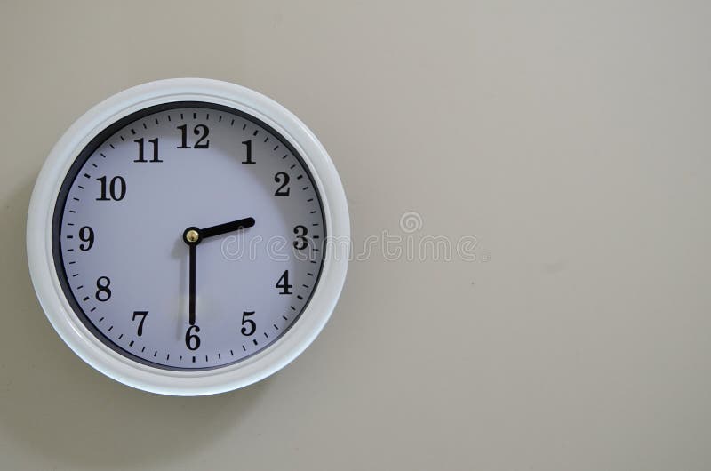 2+ Thousand Clock 12 Pm Royalty-Free Images, Stock Photos & Pictures