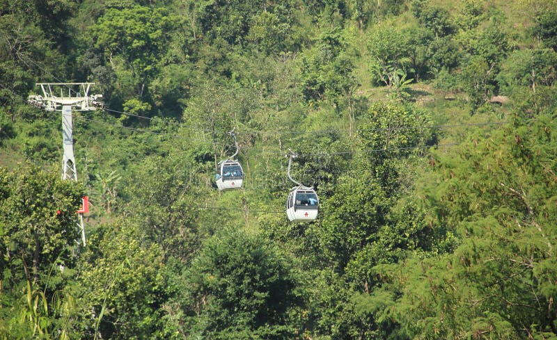 Ropeway em Nepal. imagens de stock Ropeway em Nepal. imagens de stock