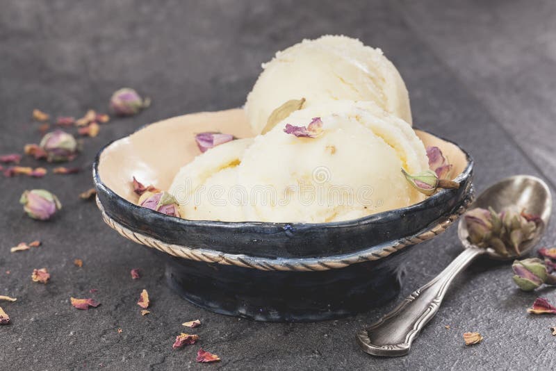Rose Petal Ice Cream, fin image stock Rose Petal Ice Cream, fin image stock