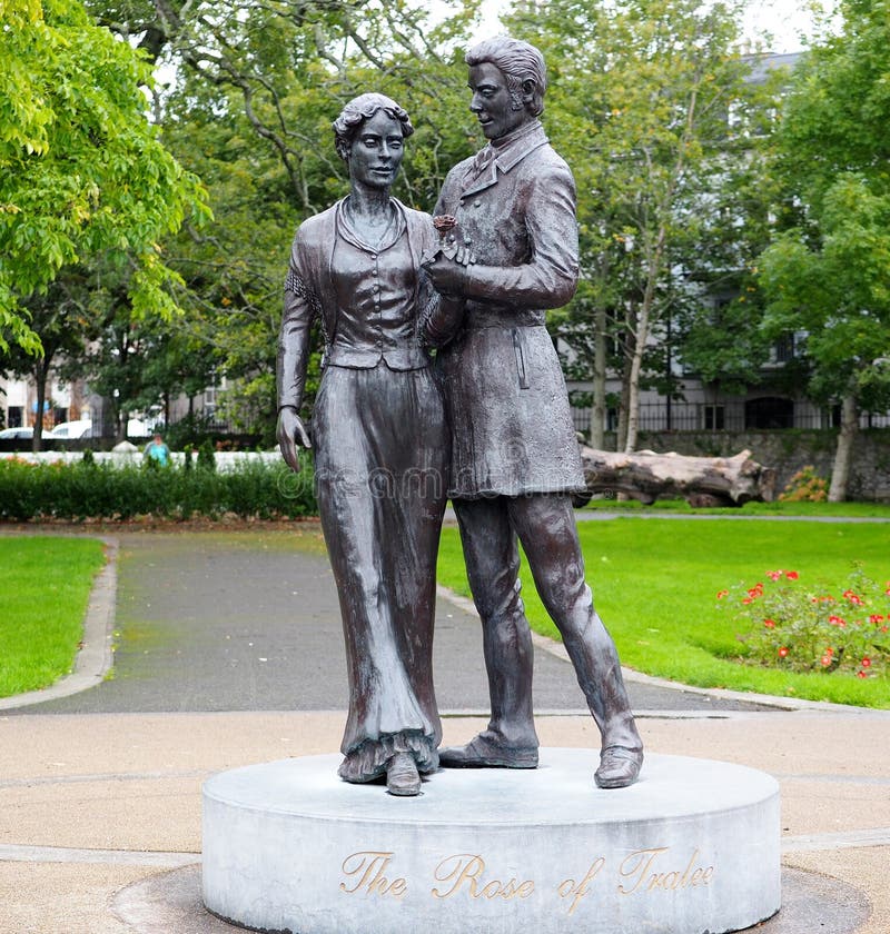 ビ*ビ様 #Irish Dresden 陶器人形 Rose of Tralee Irish Dresden 陶器人形 Rose of Tralee ビ*ビ様 #Irish Dresden 陶器