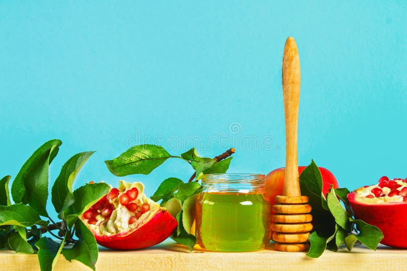Rosh-hashanah jüdisches Neujahrsfeiertagkonzept Traditionelles Symbol Äpfel, Honig, Granatapfel Kopieren Sie Platz stockbilder Rosh-hashanah jüdisches Neujahrsfeiertagkonzept Traditionelles Symbol Äpfel, Honig, Granatapfel Kopieren Sie Platz stockbilder