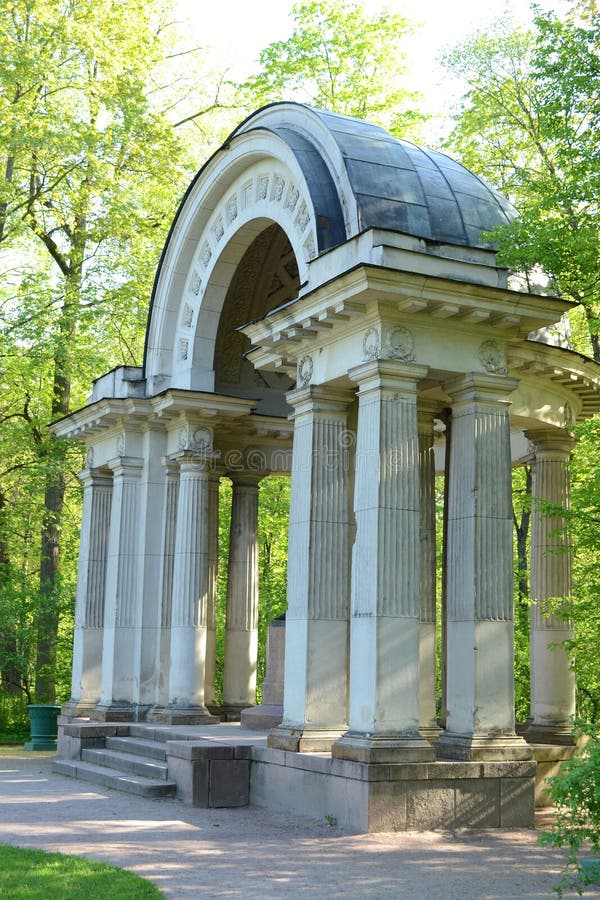 The Rossi Pavilion in Pavlovsk Park