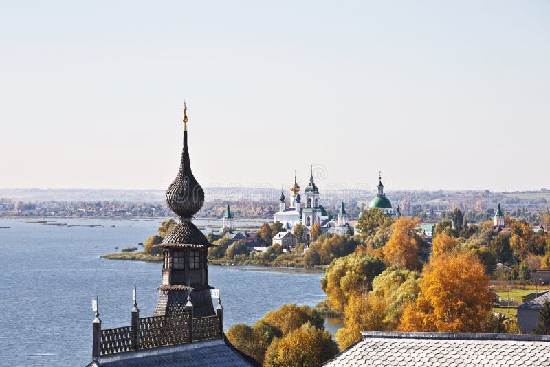 Rostov Veliky, widok Spaso-Yakovlevsky monaster obrazy royalty free Rostov Veliky, widok Spaso-Yakovlevsky monaster obrazy royalty free