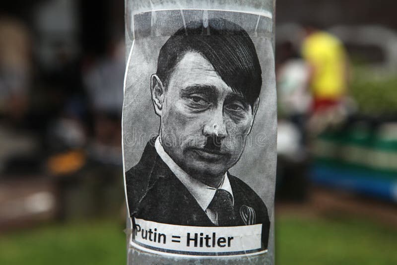 Rosyjski prezydent Vladimir Putin przedstawiający jako Adolf Hitler fotografia royalty free Rosyjski prezydent Vladimir Putin przedstawiający jako Adolf Hitler fotografia royalty free
