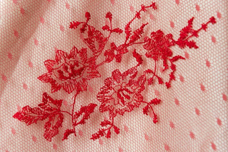Rote Blumenspitze auf ovaler Farbe lizenzfreie stockfotografie Rote Blumenspitze auf ovaler Farbe lizenzfreie stockfotografie